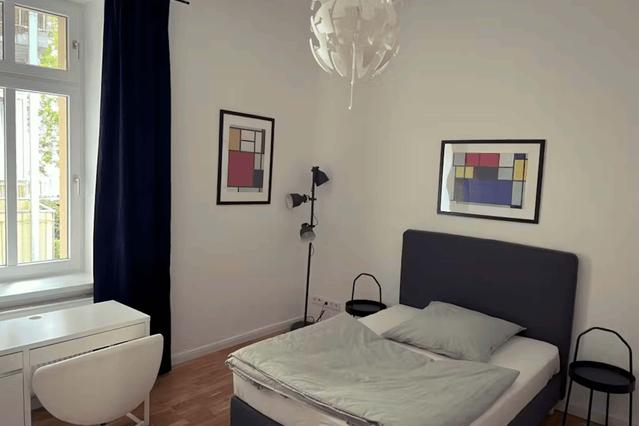 Revaler Straße 1st Floor - Small Room 1