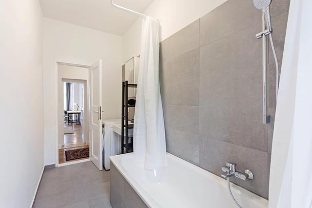 Zimmer in Urbanstraße