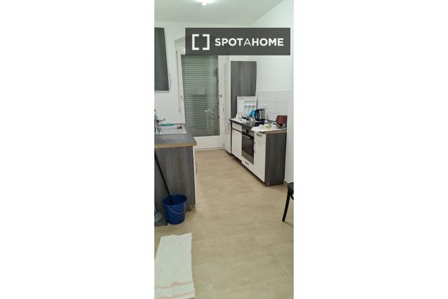 Room for rent in apartment with 2 bedrooms in Berlin