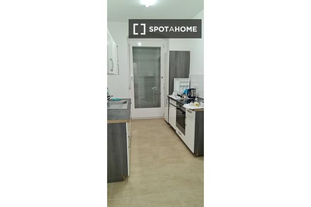 Room for rent in apartment with 2 bedrooms in Berlin