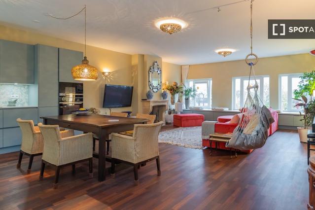 2-bedroom apartment for rent in Amsterdam