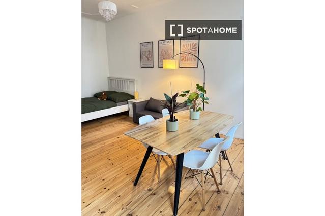 Studio for rent in Berlin
