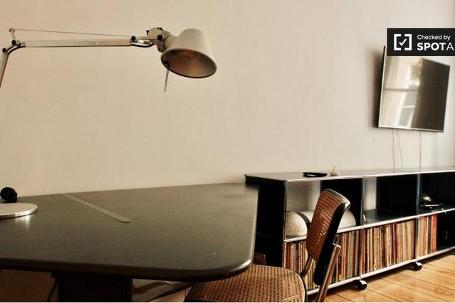 Room for rent in apartment with 1 bedroom in Berlin