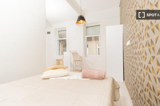 Studio for rent in Budapest