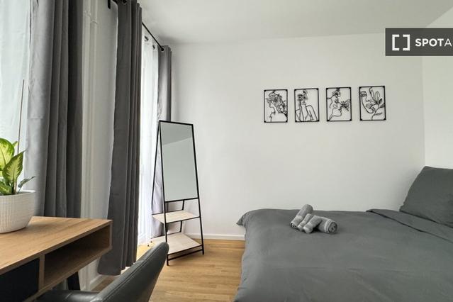 Room for rent in apartment with 4 bedrooms in Berlin