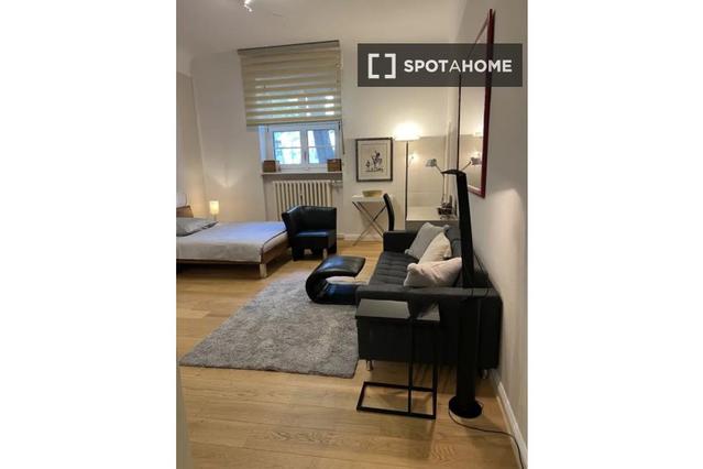 Appartamenti di 1 locali in Caspar-Theyß-Straße