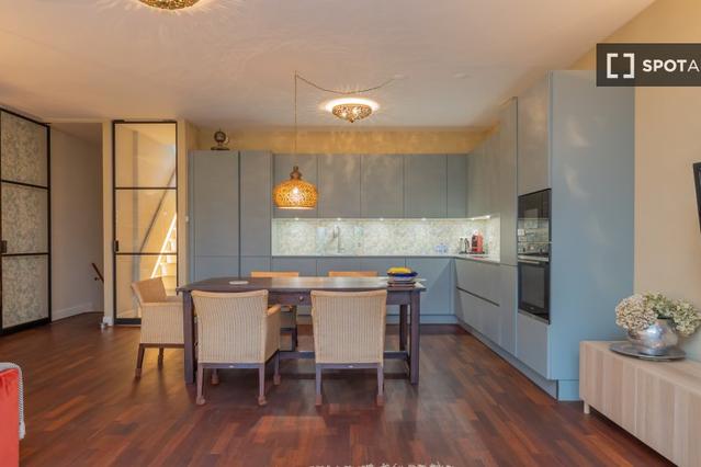 2-bedroom apartment for rent in Amsterdam