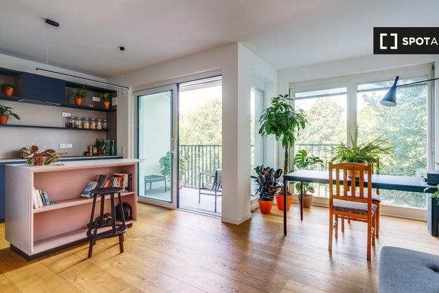 Whole 2 bedrooms apartment in Berlin