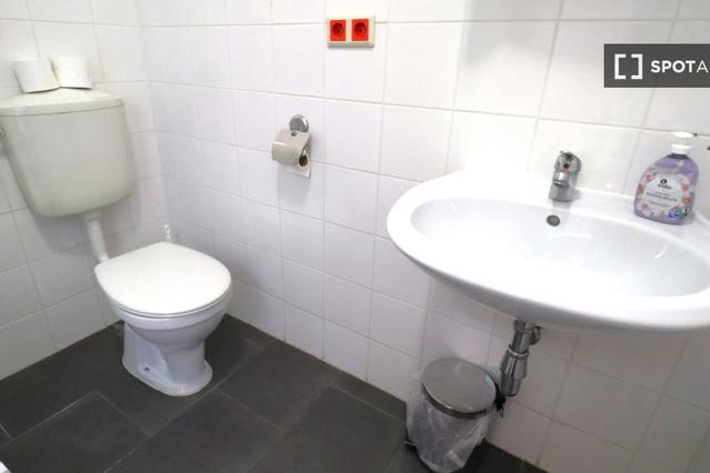 Studio in Schönbrunner Str.