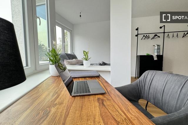 Room for rent in apartment with 4 bedrooms in Berlin