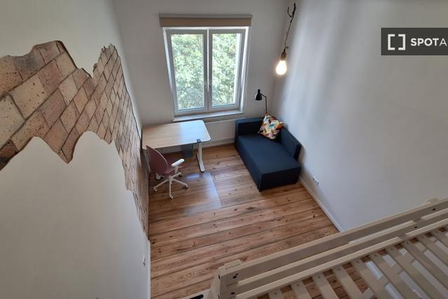 Room in shared apartment for rent in Berlin.
