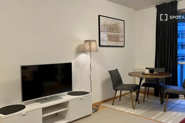 Piso de 1 habitación en Alte JakobstraßeA