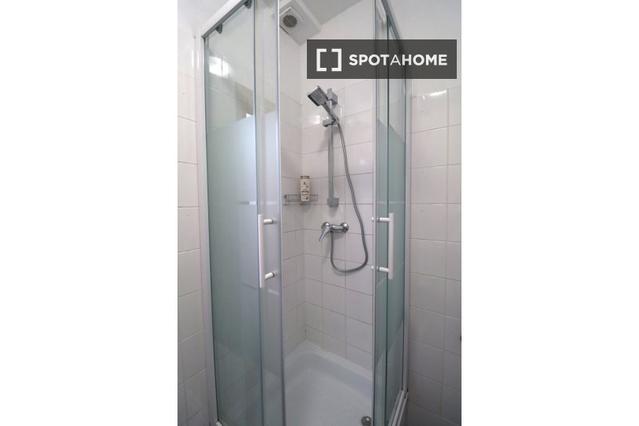 Studio in Schönbrunner Str.