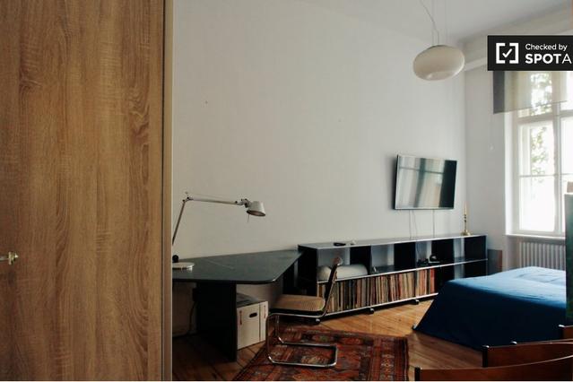 Room for rent in apartment with 1 bedroom in Berlin
