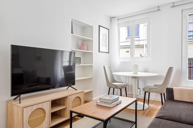 Appartement 1 pièce à Rue des Petits Carreaux