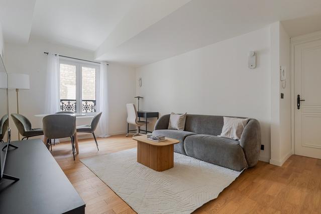 Rue de Laborde, Europe - 2 Bedroom - 2 Bath