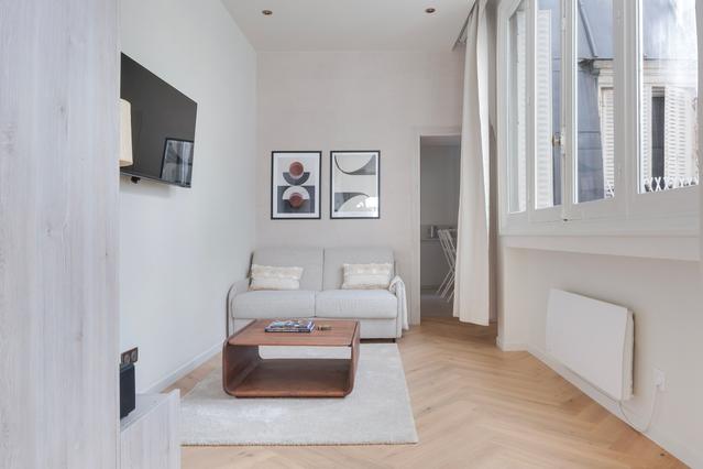 Rue Boissière, Chaillot - 1 Bedroom - 1 Bath