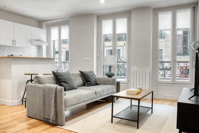 Appartement 1 pièce à Rue des Petits Carreaux