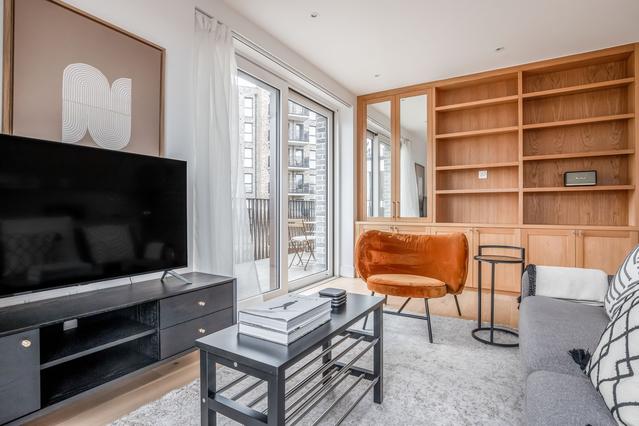 Elliston Apartments, Glade Path, London Borough of Southwark - 1 Bedroom - 1 Bath