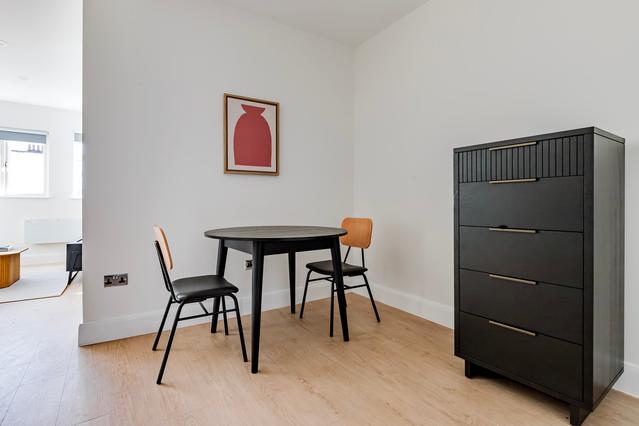 South Lambeth Road, Lambeth - 1 Bedroom - 1 Bath