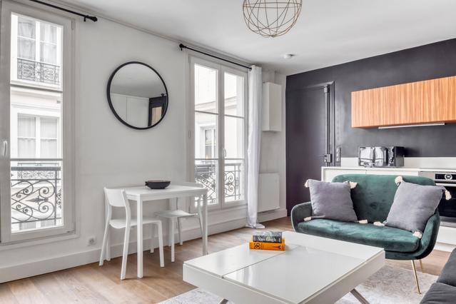 Appartamenti di 1 locali in Place du Marché Saint-Honoré