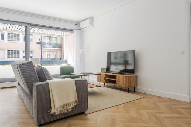 Rue de Vaugirard, Notre-Dame-des-Champs - 1 Bedroom - 2 Bath