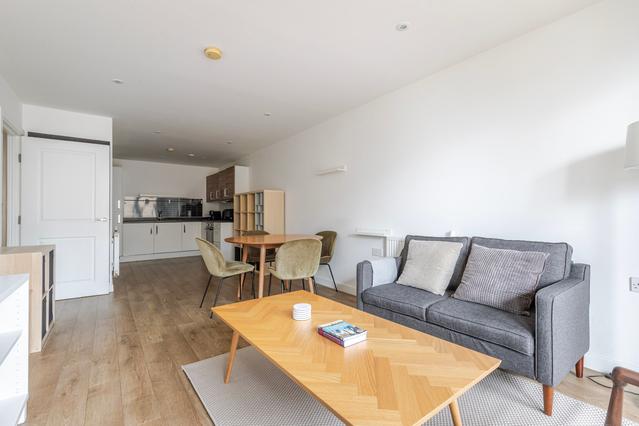 1 室户公寓 位于 Pascore Court, New Festival Avenue 