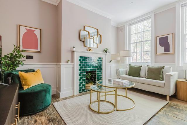 Cable Street, Shadwell - 2 Bedroom - 1 Bath