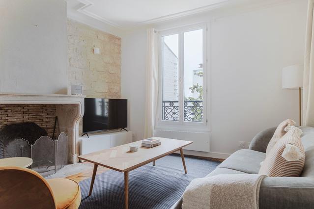 Rue du Mont-Cenis, Montmartre - 1 Bedroom - 2 Bath