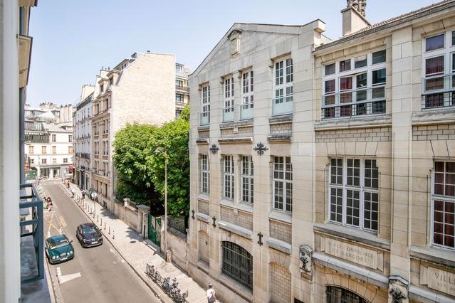 Appartement 1 pièce à Rue du Pont de Lodi