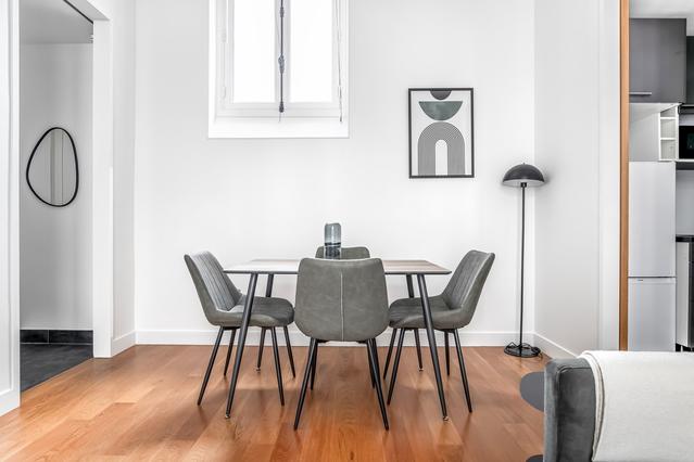 Rue de Monceau, Europe - 1 Bedroom - 1 Bath