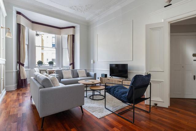Redcliffe Square, Kensington - 2 Bedroom - 2 Bath