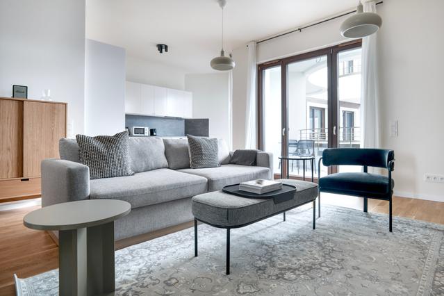 Schlesingerstraße, Charlottenburg - 3 Bedroom - 2 Bath